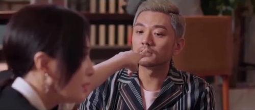 吃瓜八卦娱乐圈直播,揭秘明星幕后故事，吃瓜群众狂欢盛宴